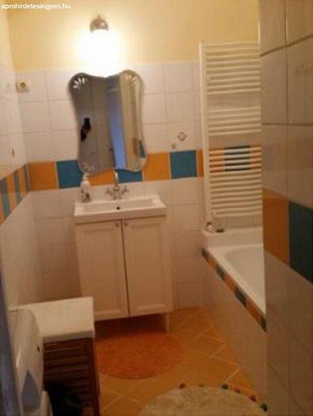 Kiadó 54 nm-es Felújított Téglalakás Pécs Mecsekoldal/Havihegy 