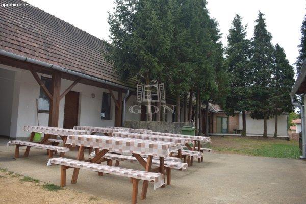 Eladó vendéglátó Szaknyér, 	Petőfi utca