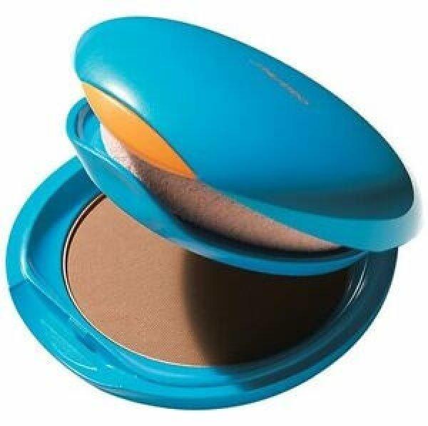 Shiseido Kompakt vízálló púder SPF 30 (UV Protective Compact SPF30
Foundation) 12 g Dark Beige