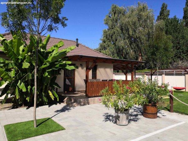 Minőségi lakóház 3 külön bejáratú apartmannal! - Zamárdi
