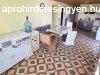Szerkezetileg j tanya Zsombn |