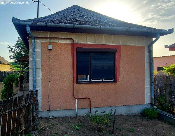 Nyíradonyban felújítandó családi ház eladó!