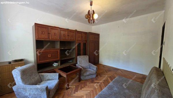 Földszinti, felújítandó 28 m2-es garzon lakás a Dél-kiliánban eladó! -
Miskolc