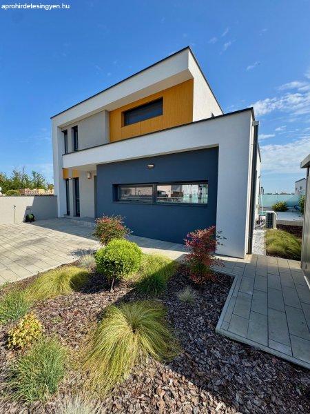 Eladó 121m2-es Családi ház, Siófok