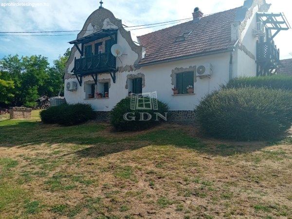 Eladó családi ház Igal, 	Kányadomb