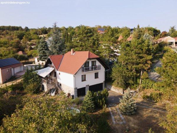 Eladó 181 nm-es Családi ház Pécs Mecsekoldal/Havihegy 