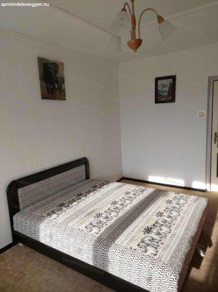 Szolnoki Széchenyi lakótelepi 1 emeleti lakás eladó!