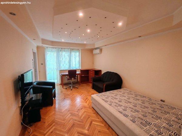 Eladó 55 nm-es Felújított Téglalakás Debrecen Kodály Zoltán utca  