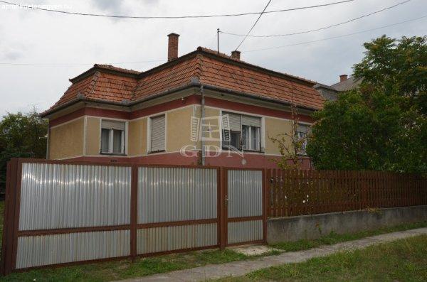 Eladó családi ház Boldog, 	Kossuth Lajos utca